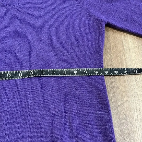 Tweeds Purple V-neck 100% 2-ply Cashmere Sweater Size Extra Large XL - Picture 4 of 7